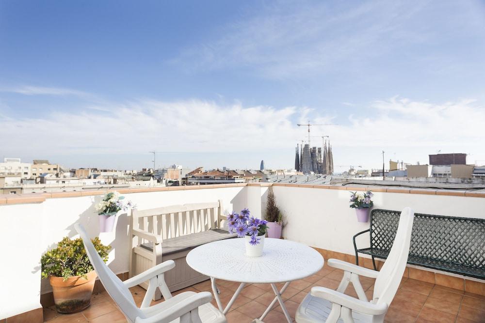 Sagrada Familia Attic Terrace Views Barcellona